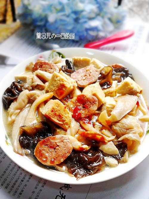 菇耳凍豆腐的做法-咸鮮味燉菜譜