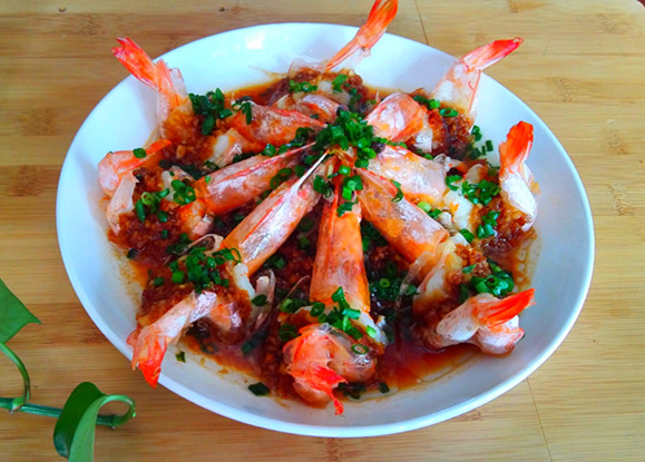 粉絲蒸大蝦的做法-咸鮮味蒸菜譜-易網(wǎng)健康養(yǎng)生網(wǎng) 粉絲蒸大蝦的做法-咸鮮味蒸菜譜