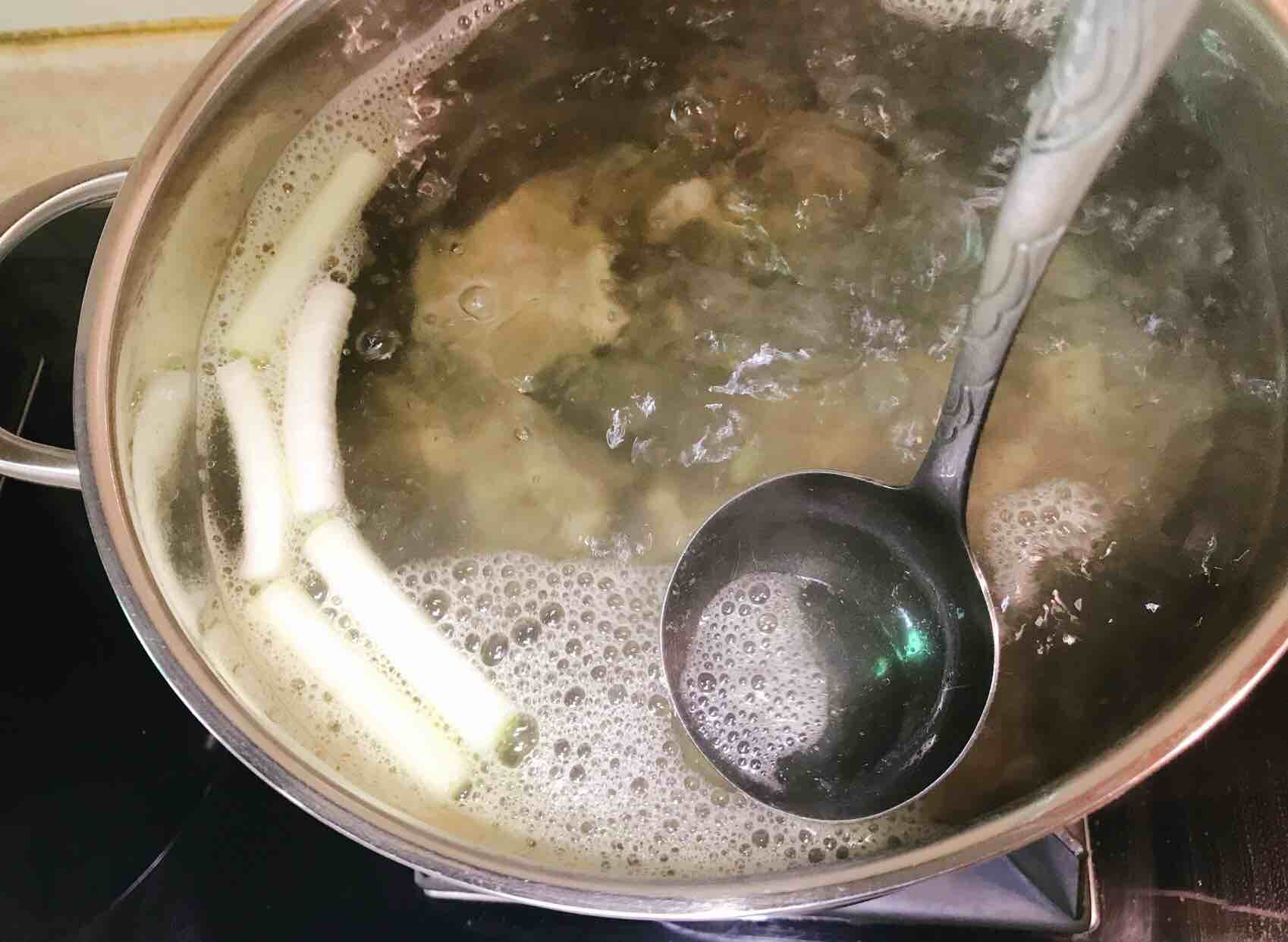 牛尾骨燉蘿卜的做法-家常味燉菜譜-易網(wǎng)健康養(yǎng)生網(wǎng) 牛尾骨燉蘿卜的做法-家常味燉菜譜