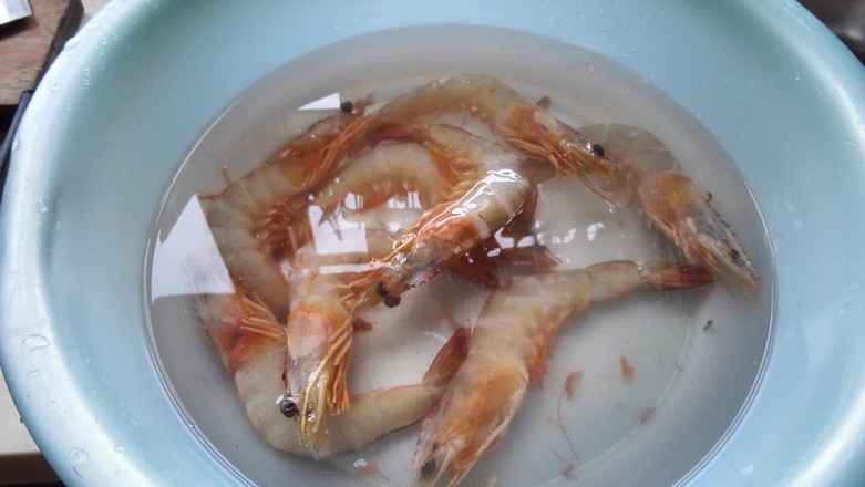 粉絲蒸大蝦的做法-咸鮮味蒸菜譜-易網(wǎng)<a href=http://www.gyfww.com/ target=_blank class=infotextkey>健康養(yǎng)生</a>網(wǎng) 粉絲蒸大蝦的做法-咸鮮味蒸菜譜