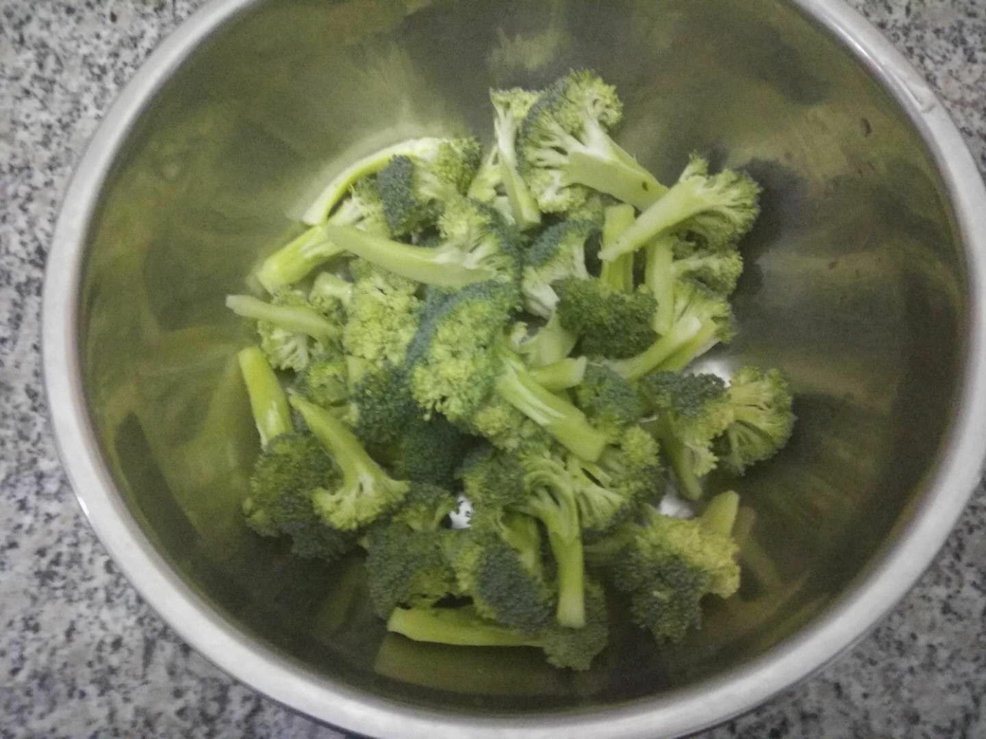 麻醬西蘭花的做法-麻醬味其它工藝菜譜-易網<a href=http://www.gyfww.com/ target=_blank class=infotextkey>健康養生</a>網 麻醬西蘭花的做法-麻醬味其它工藝菜譜