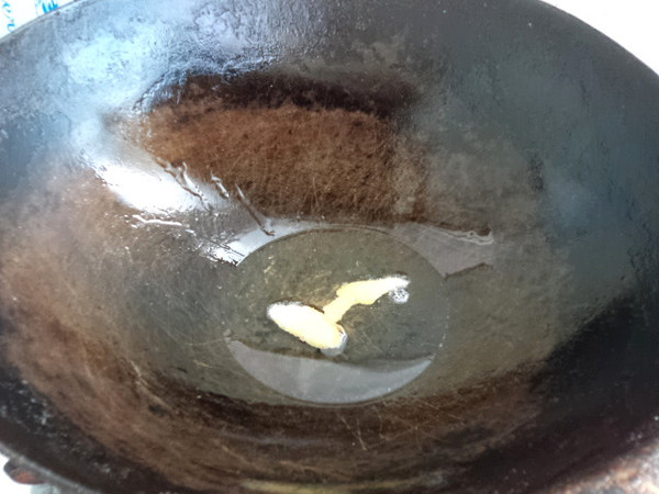 京醬雞翅中的做法-醬香味燒菜譜