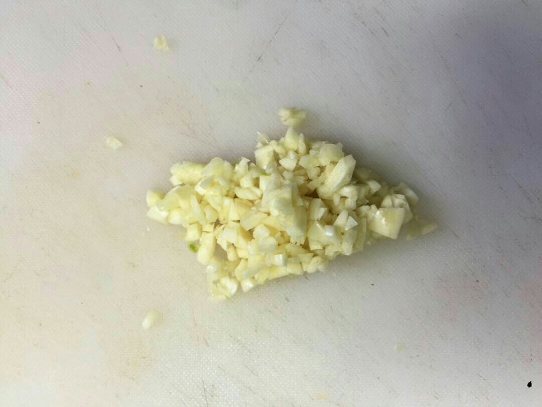 蒜蓉茼蒿的做法-家常味炒菜譜