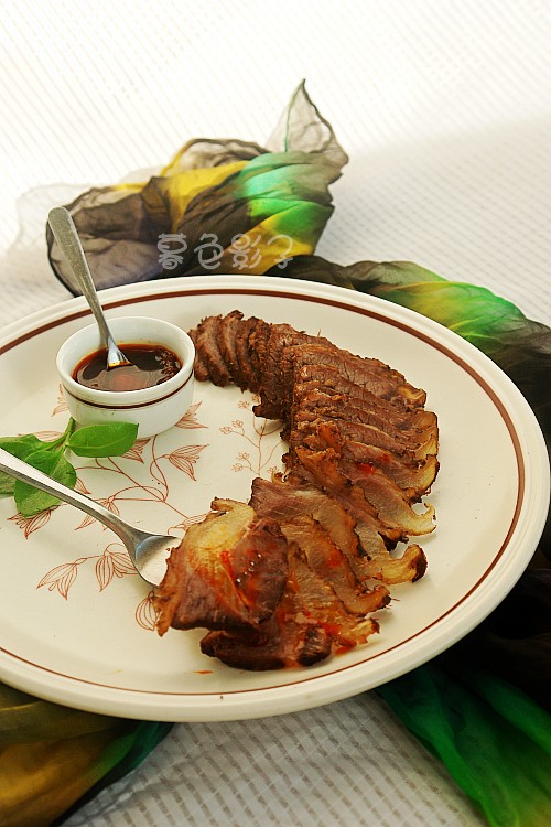 醬牛腱子的做法-醬香味煮菜譜