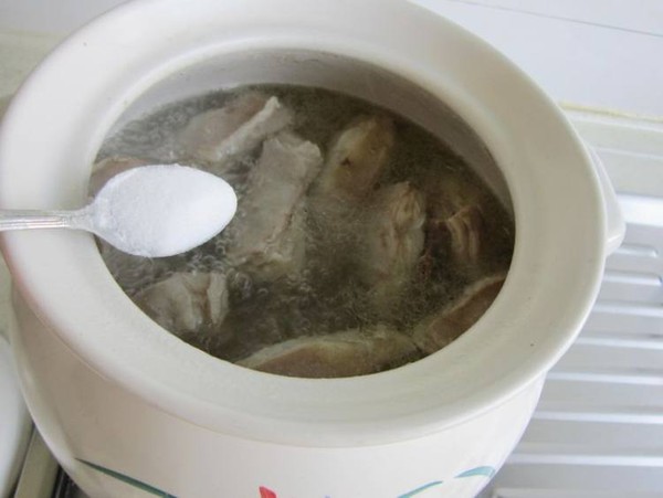 羊肉納仁的做法-家常味燉菜譜