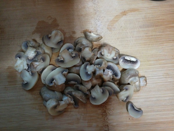 木耳口蘑熘豆腐的做法-家常味熘菜譜-易網<a href=http://www.gyfww.com/ target=_blank class=infotextkey>健康養生</a>網 木耳口蘑熘豆腐的做法-家常味熘菜譜