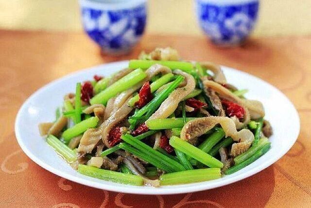 毛芹菜炒羊肚的做法-香辣味炒菜譜