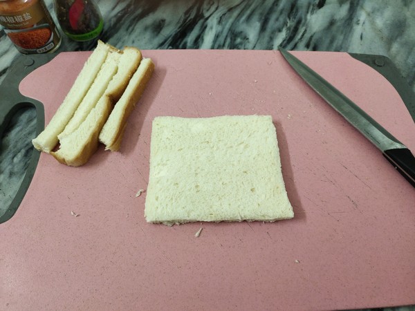 網(wǎng)紅香腸卷蒸烤箱版的做法-咸鮮味烤菜譜