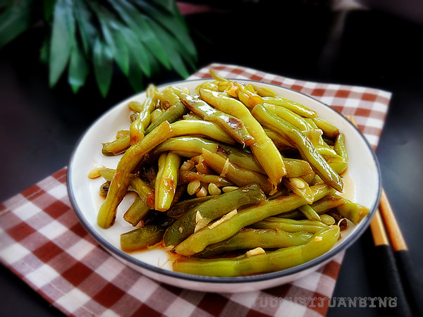 蒜香豆角的做法-蒜香味炒菜譜