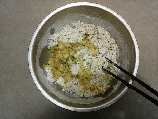 炸荷包蛋的做法-家常味炸菜譜