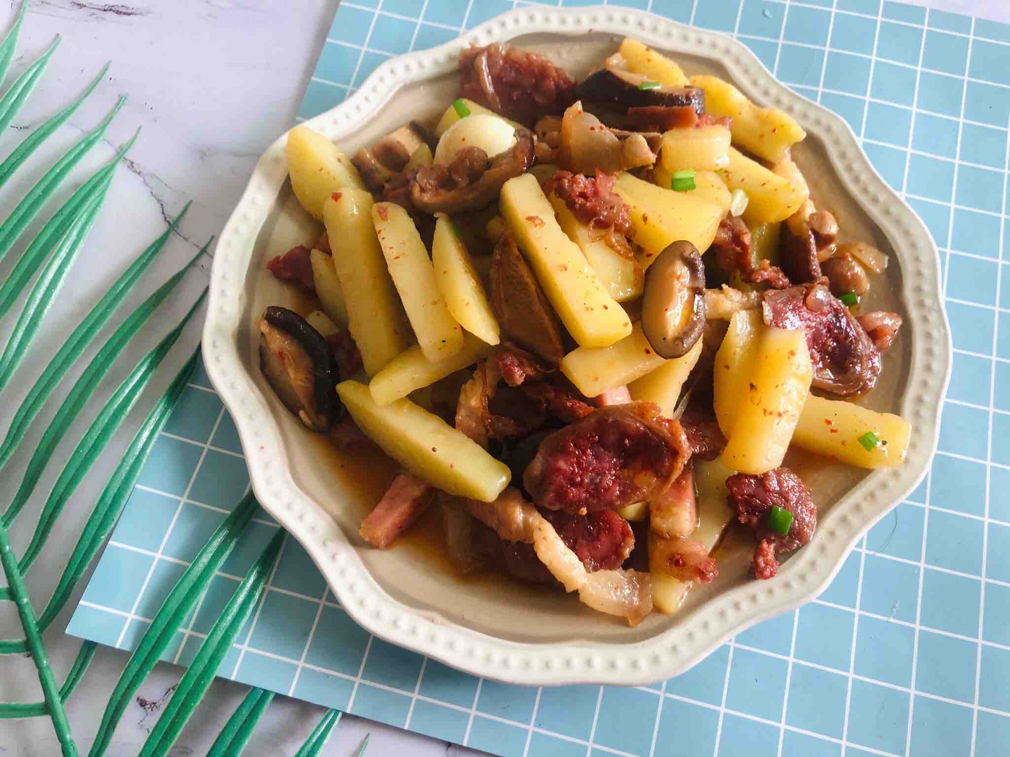 臘味雙拼的做法-家常味炒菜譜