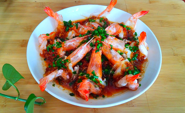 粉絲蒸大蝦的做法-咸鮮味蒸菜譜-易網(wǎng)健康養(yǎng)生網(wǎng) 粉絲蒸大蝦的做法-咸鮮味蒸菜譜