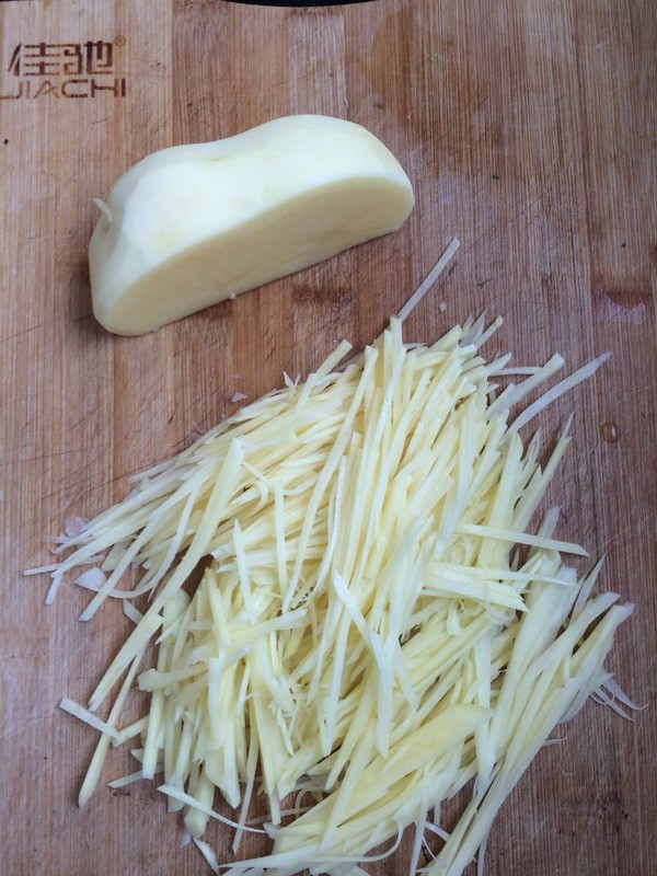 花椒土豆絲的做法-家常味炒菜譜