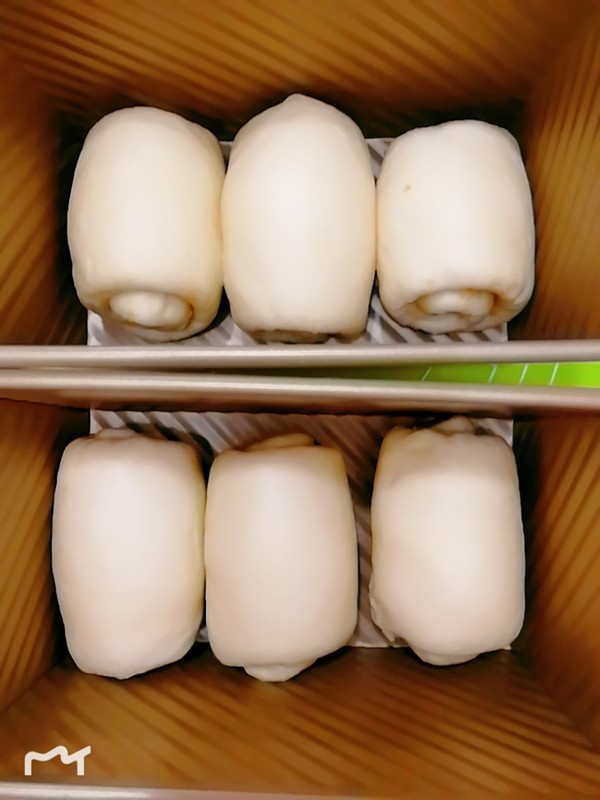 肉松吐司的做法-咸鮮味烘焙菜譜