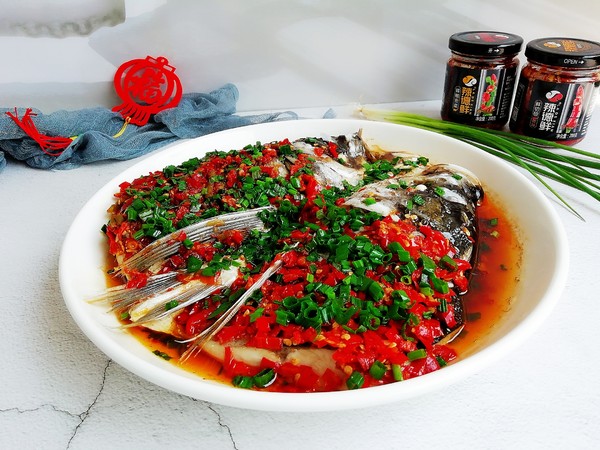 鴻運當頭 剁椒魚頭的做法-香辣味蒸菜譜