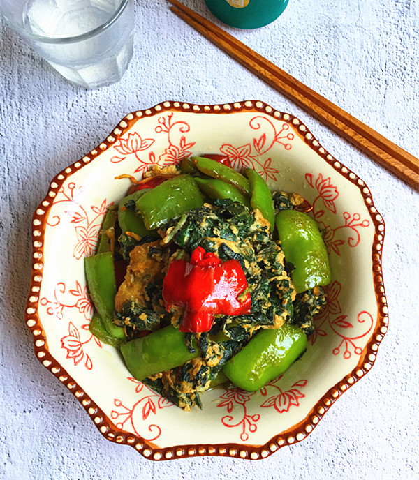 紫蘇煎雞蛋的做法-家常味煎菜譜