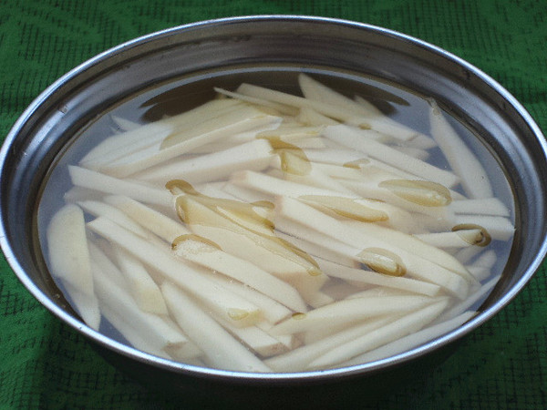 番茄炒雙豆的做法-家常味炒菜譜