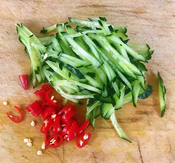 麻辣蕨根粉的做法-麻辣味拌菜譜