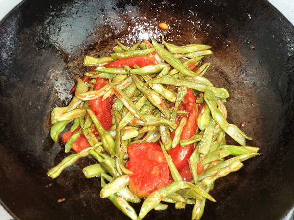 番茄炒雙豆的做法-家常味炒菜譜