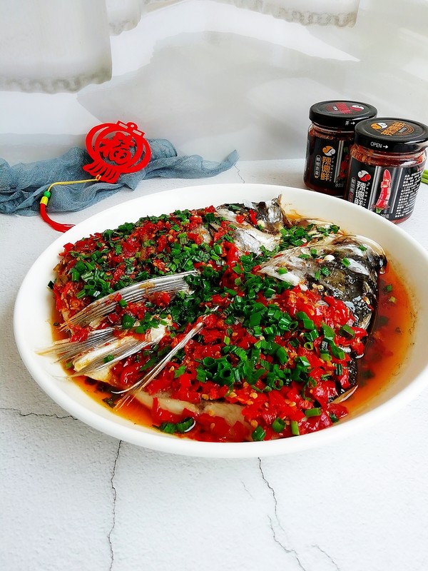 鴻運當頭 剁椒魚頭的做法-香辣味蒸菜譜