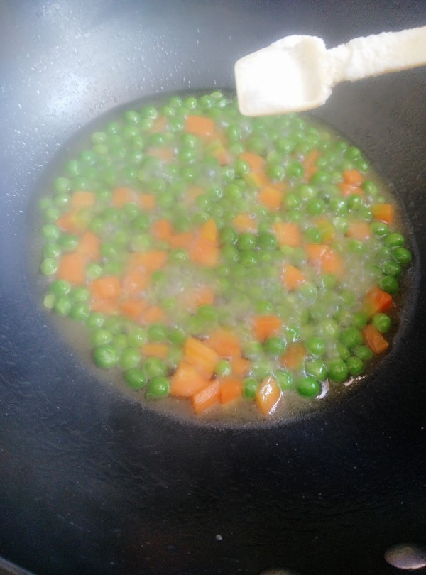 時蔬燴雞蛋干的做法-家常味炒菜譜-易網(wǎng)健康養(yǎng)生網(wǎng) 時蔬燴雞蛋干的做法-家常味炒菜譜