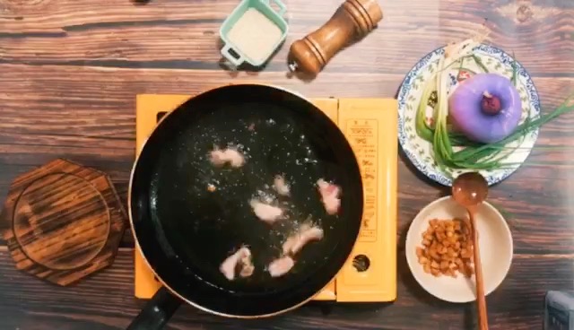 黃磊同款豬油渣拌飯的做法-咸鮮味煎菜譜