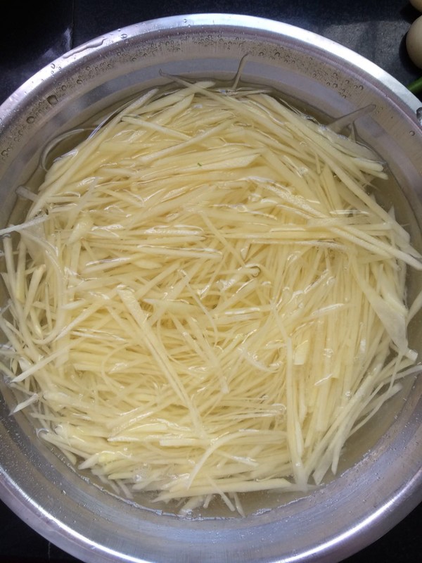 花椒土豆絲的做法-家常味炒菜譜