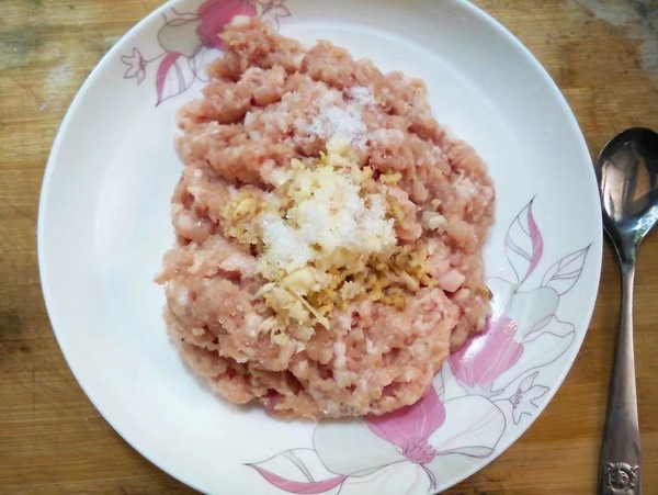 肉末紫菜卷的做法-咸鮮味蒸菜譜