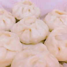 蒸芹菜肉大包子的做法-家常味蒸菜譜