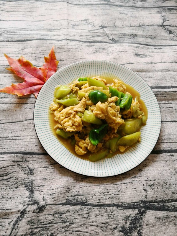 蠔油蛋炒絲瓜的做法-家常味炒菜譜