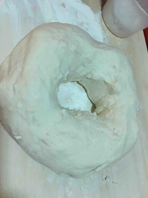 蒸芹菜肉大包子的做法-家常味蒸菜譜-易網健康養生網 蒸芹菜肉大包子的做法-家常味蒸菜譜