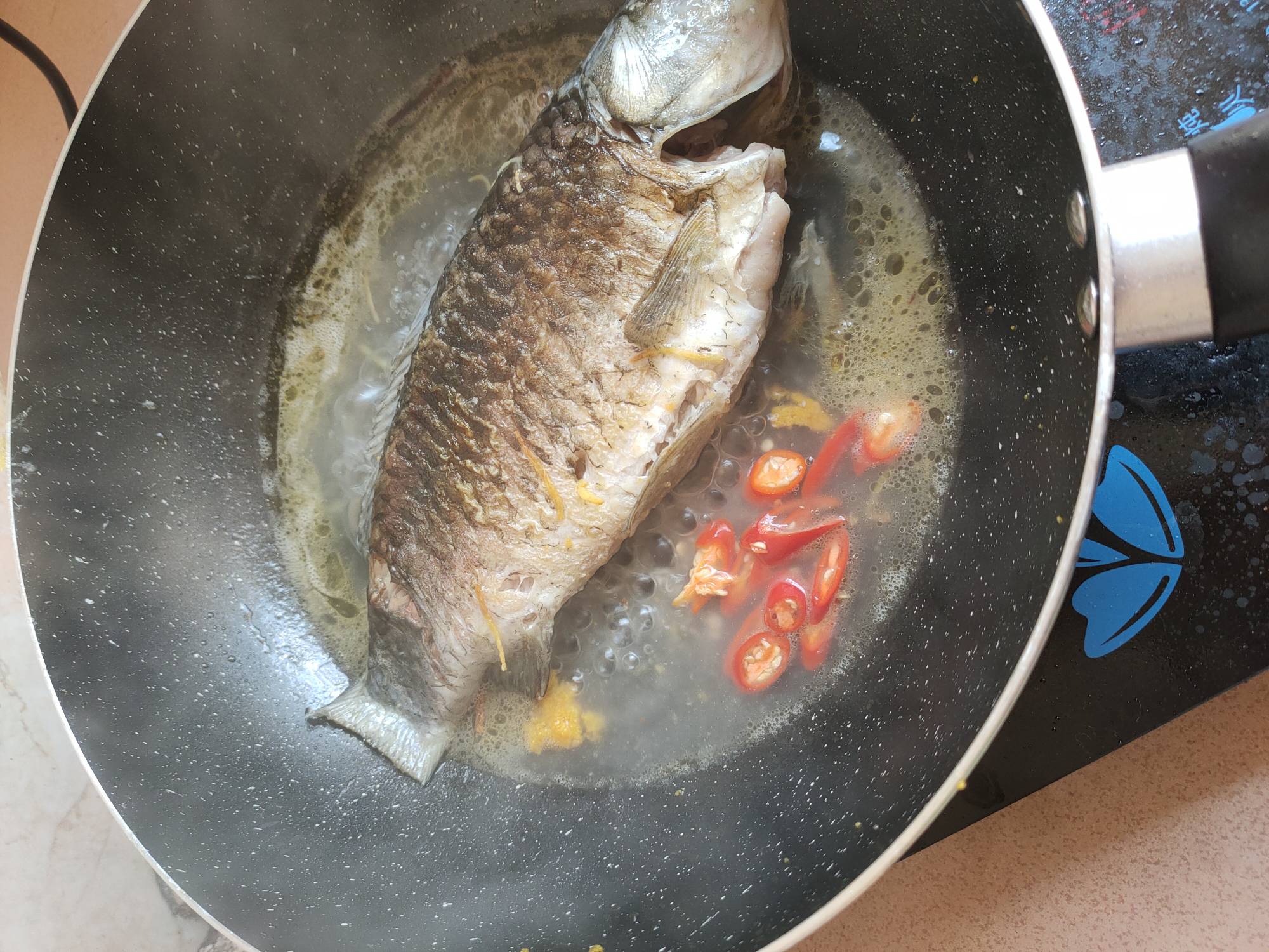 紅燒鯽魚(yú)的做法-家常味煎菜譜