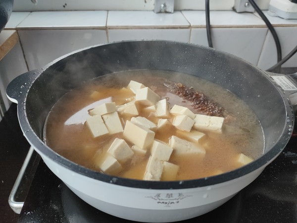 鯽魚豆腐湯的做法-咸鮮味煮菜譜