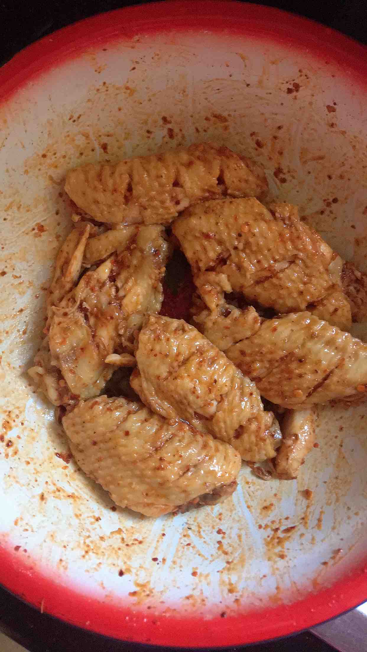 燒烤雞翅的做法-香辣味烤菜譜-易網(wǎng)健康養(yǎng)生網(wǎng) 燒烤雞翅的做法-香辣味烤菜譜