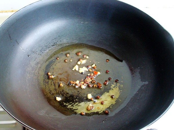 韭菜炒魔芋的做法-香辣味炒菜譜-易網健康養生網 韭菜炒魔芋的做法-香辣味炒菜譜