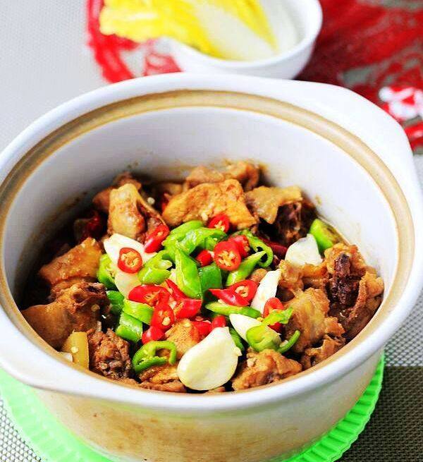 香辣雞煲的做法-家常味燉菜譜