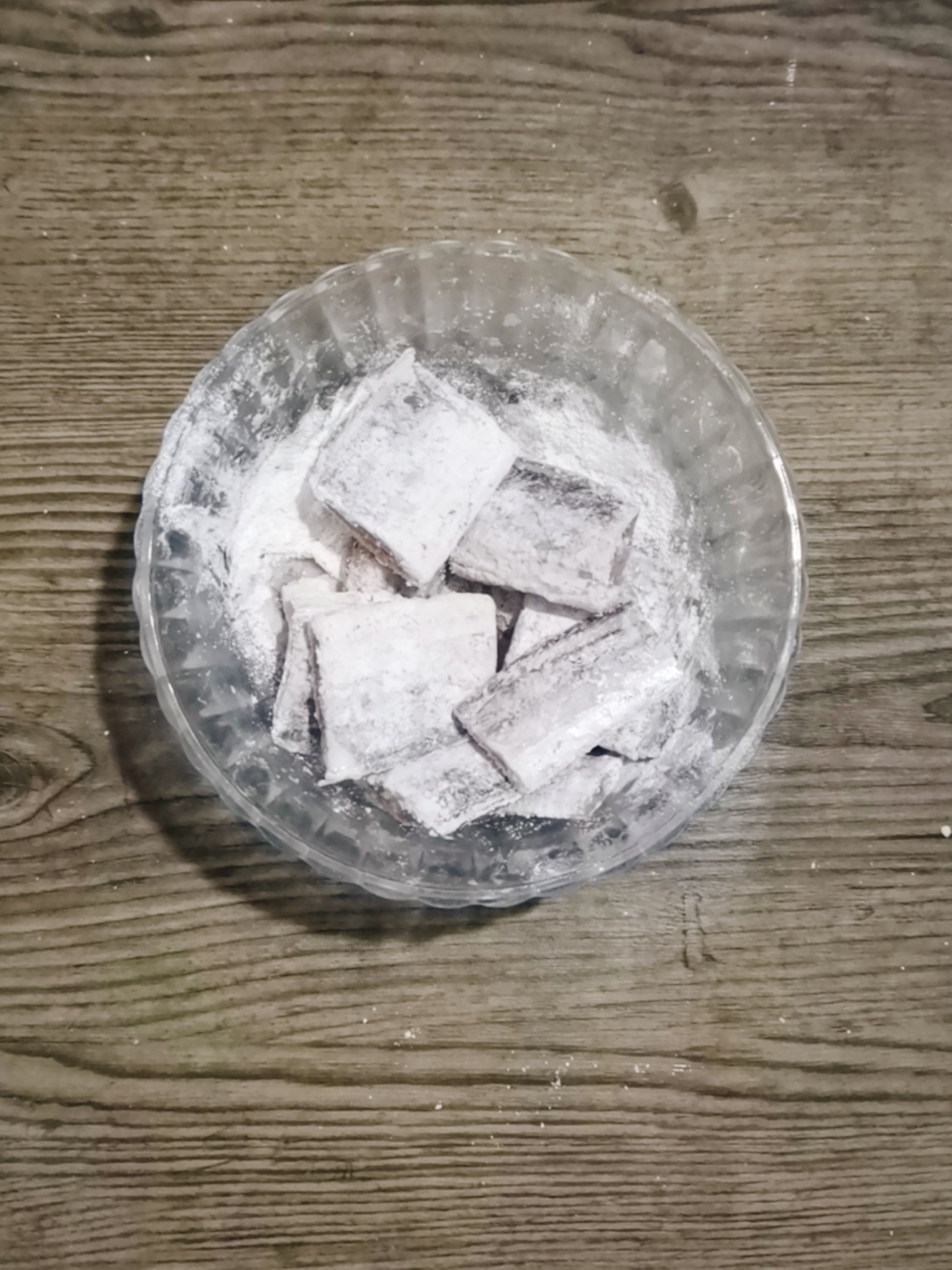 紅燒帶魚的做法-咸鮮味炸菜譜-易網健康養生網 紅燒帶魚的做法-咸鮮味炸菜譜