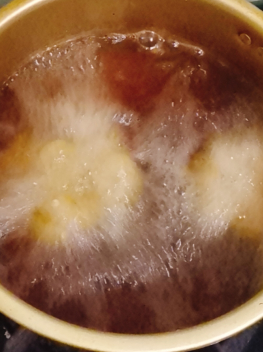 紅燒帶魚的做法-咸鮮味炸菜譜-易網健康養生網 紅燒帶魚的做法-咸鮮味炸菜譜