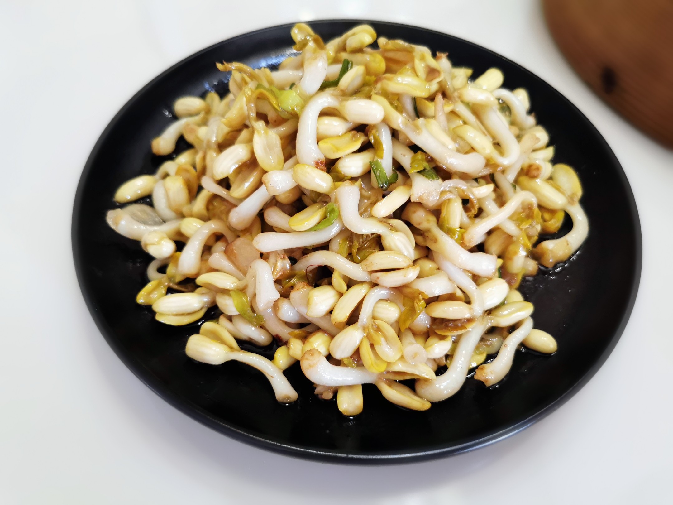 清炒花生芽的做法-家常味炒菜譜