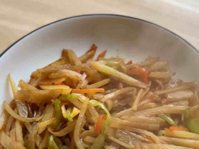 超級好吃的酸辣土豆絲的做法-香辣味炒菜譜