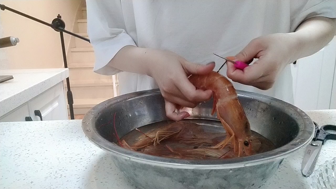 香煎阿根廷紅蝦的做法-咸鮮味煎菜譜