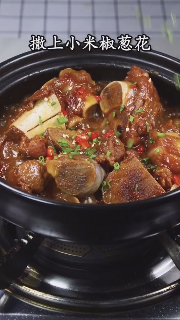 家常燉筒骨的做法-咸鮮味燉菜譜-易網健康養生網 家常燉筒骨的做法-咸鮮味燉菜譜