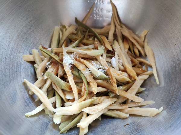 拌蘿卜干的做法-香辣味拌菜譜