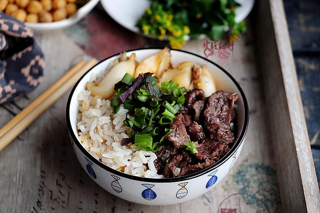 鮮鮑魚牛肉飯的做法-咸鮮味煮菜譜