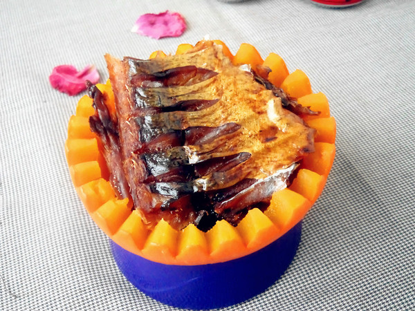 洞庭魚蒸南瓜的做法-咸鮮味蒸菜譜