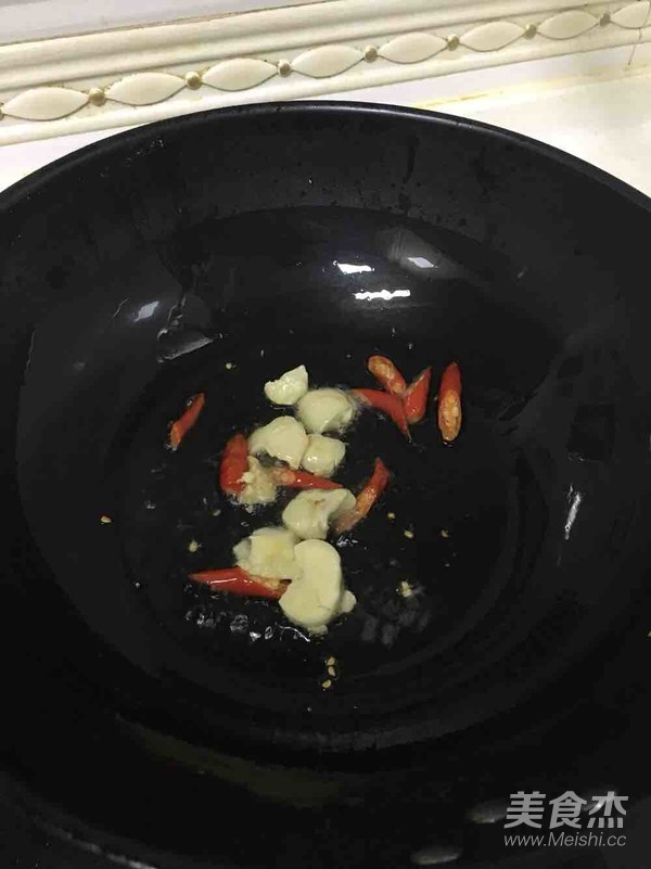 紅燒黃花魚的做法-醬香味燒菜譜