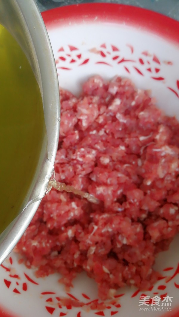 超級好吃的肉餡的做法-咸鮮味拌菜譜-易網健康養生網 超級好吃的肉餡的做法-咸鮮味拌菜譜