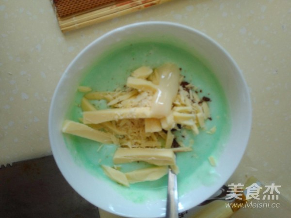 抹茶旋風雙巧果肉炒酸奶的做法-奶香味凍菜譜