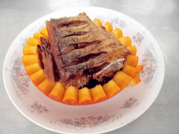 洞庭魚蒸南瓜的做法-咸鮮味蒸菜譜