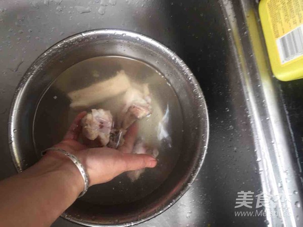 赤小豆骨頭湯的做法-家常味燉菜譜